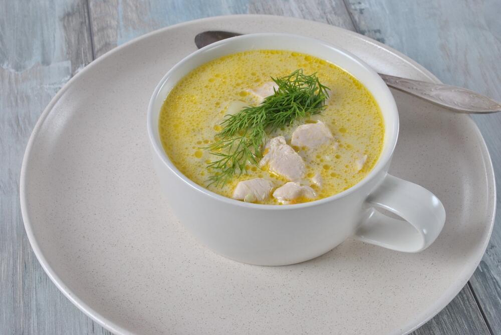 Jednostavan recept za belu čorbu uz pomoć koga svako može da je napravi za 5 minuta: Kremsta, ukusna, zdrava!
