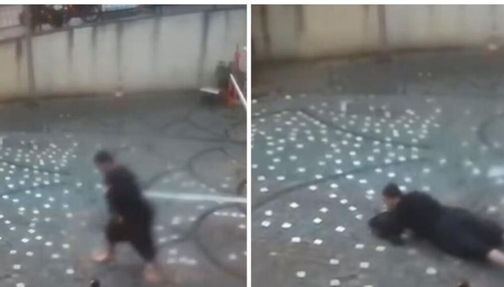 Bosonog stao u baru pa pao kao pokošen! Jeziv snimak nesreće u Turskoj: Dečak poginuo usled jakog nevremena (VIDEO)