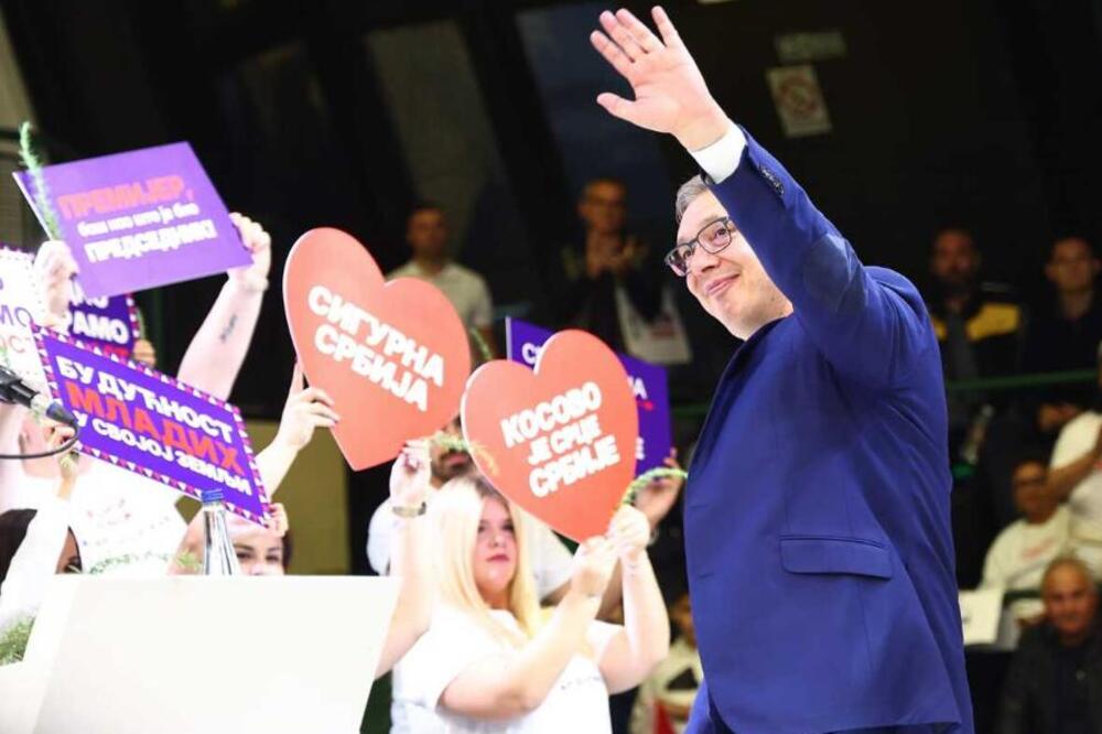 Vučić u Lazarevcu najavio veće penzije: "Značajno će da rastu"