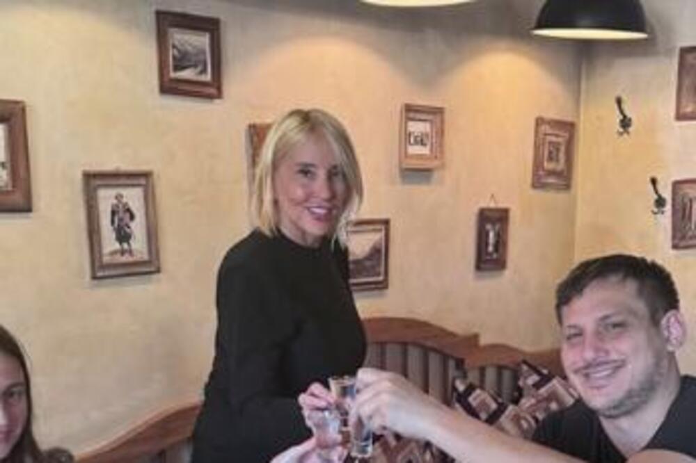 UDARILA BRIGU NA VESELJE! ŽENA VLADA DIVCA LOČE VOTKU! Uhvatila se ALKOHOLA kao da je sudnji dan, a tek i GDE!