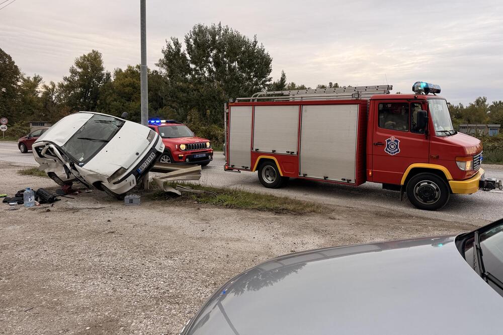 Strašna nesreća kod Čačka: Vatrogasci iz vozila izvlačili povređene, užasan prizor sa lica mesta (FOTO)