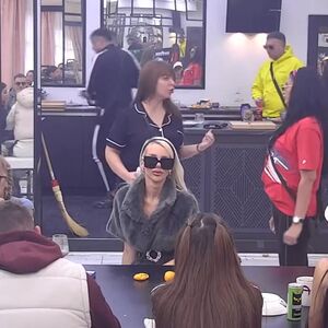 ŽESTOK RAT U BELOJ KUĆI! Miljana udarila na Aneli i Cara, pljušte brutalne uvrede, sve izmaklo kontroli! (VIDEO)