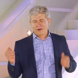 "TUKAO SAM SUPRUGU, STIDEĆU SE TOGA DOK SAM ŽIV" Skandalozno priznanje našeg pevača diglo ceo Balkan na noge!