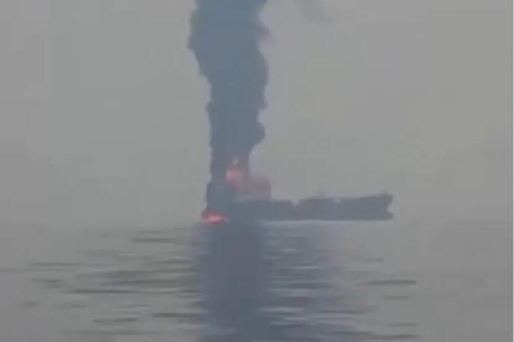 Tanker s dva miliona barela nafte naleteo na minu: Iranci objavili jeziv snimak! (VIDEO)