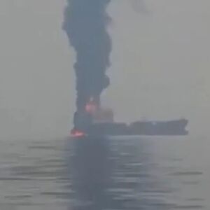 Tanker s dva miliona barela nafte naleteo na minu: Iranci objavili jeziv snimak! (VIDEO)