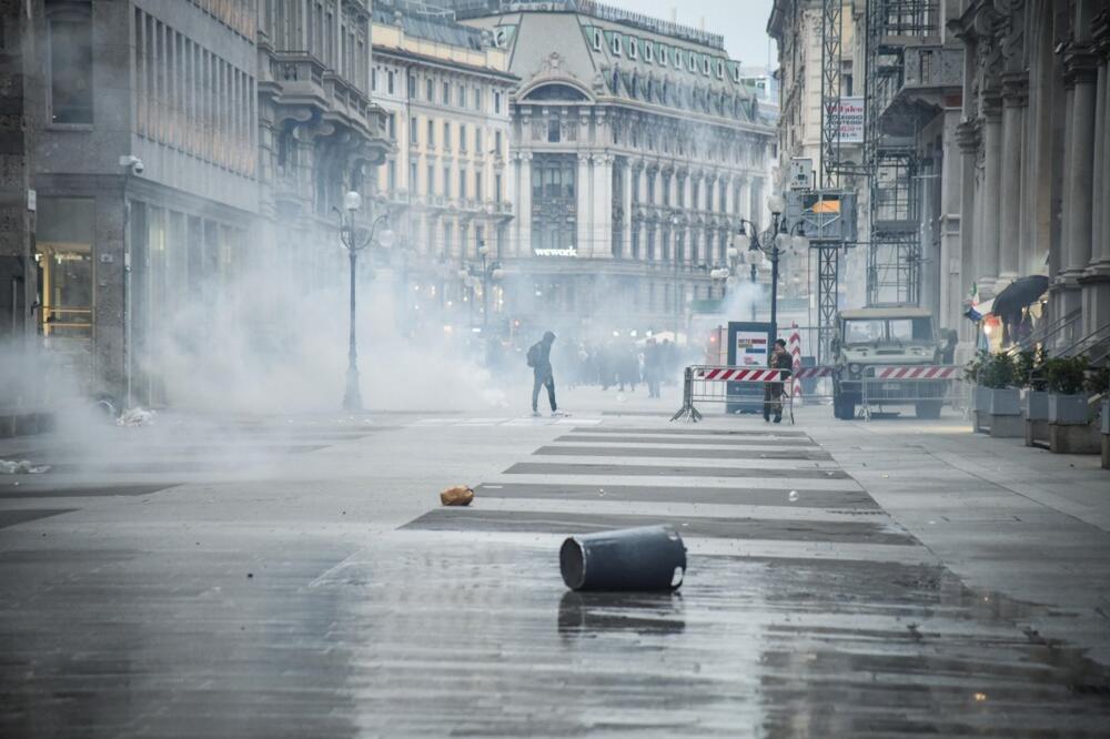 Masovni protesti i u ove 3 zemlje: Hiljade ljudi izašlo na ulice, evo koji su glavni razlozi