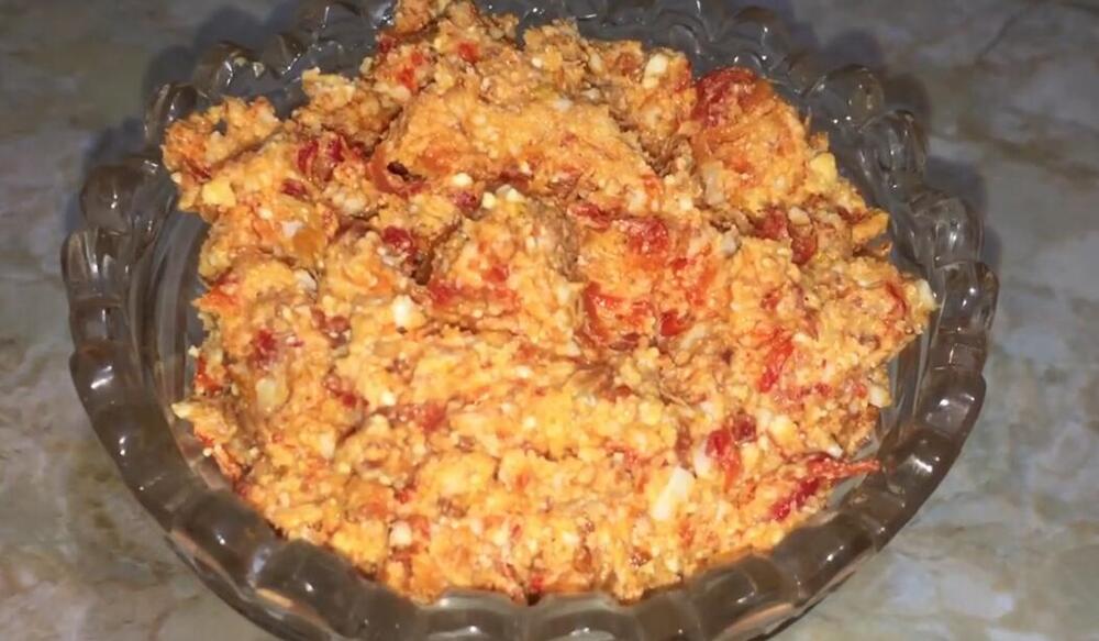 Najlepši recept za slavske urnebes trougliće: Nestanu sa trpeze brže od ruske salate