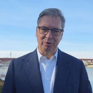 "NIŠ MIRIŠE NA RUZMARIN" Vučić pozvao građane na skup Ujedinjene Srbije - "PROGRAM ZA JUG ĆE DONETI PREPOROD"