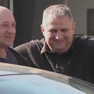 Milan iz Bogatića svom zaposlenom poklonio automobil: Goran mu je veran već 25 godina, odlučio da mu se oduži