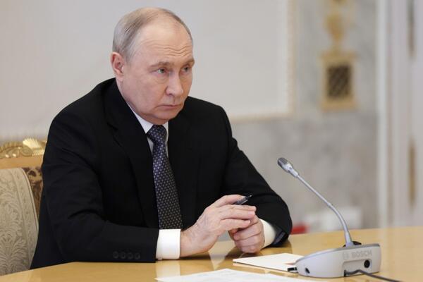 Prvi kontakt sa Zapadom posle godinu dana! Putin razgovarao sa moćnicima ove dve zemlje, Peskov otkrio sve detalje!