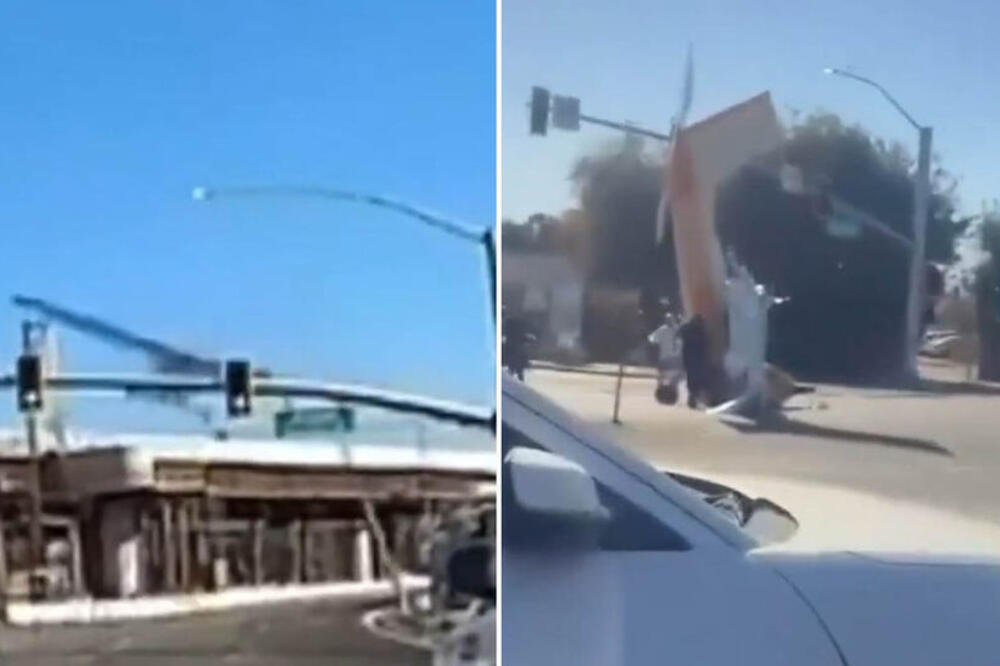 Avion pao na auto-put: Letelica udarila u nadvožnjak, unutra bilo i dete, jeziv snimak (VIDEO)