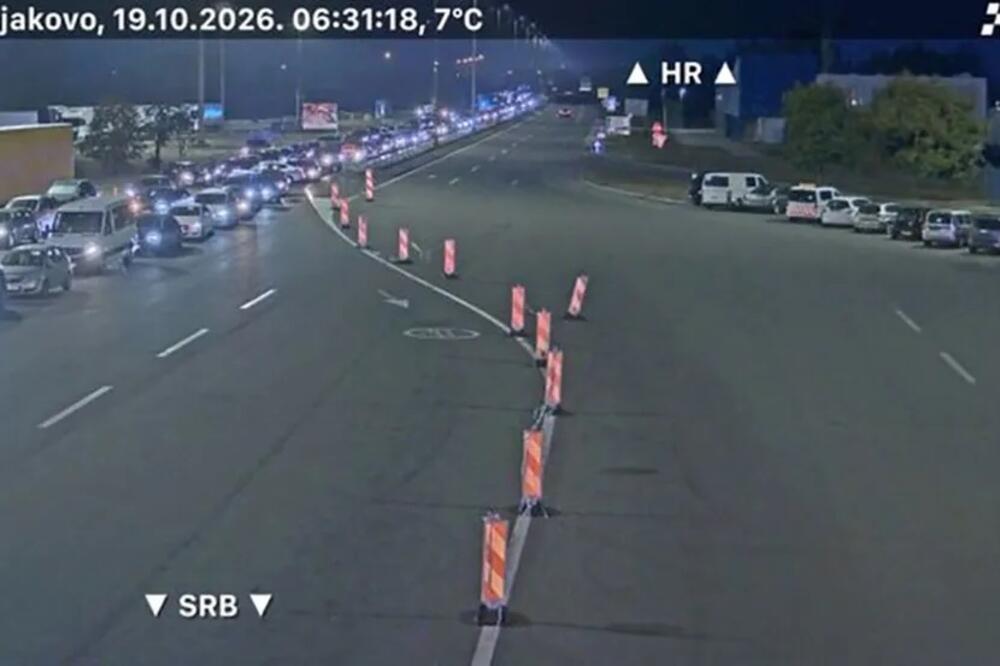 "OMALOVAŽAVAJU NAS, OVO JE SRAMOTNO I NEODGOVORNO!" 6 sati su čekali na ulaz u Srbiju, agonija sa Bajakova ne staje