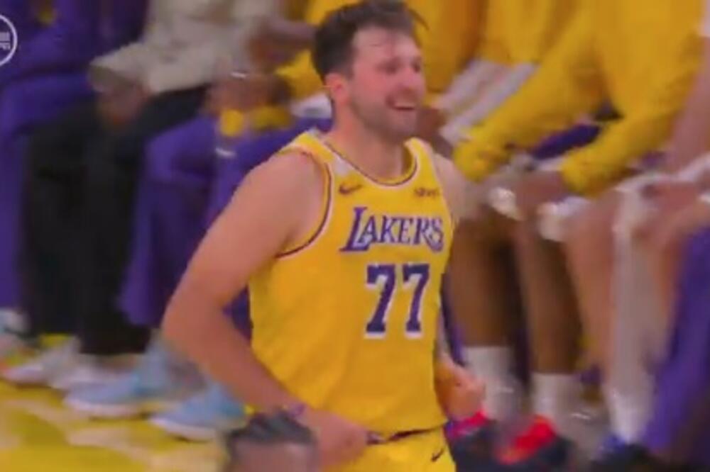 "Vrati se na teren pi*ko" - Dončić pogodio trojku sa pola terena, pa brutalno izvređao ovu NBA zvezdu! (VIDEO)