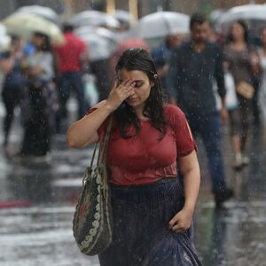 Kiša će pljuštati bez prestanka! Moguće poplave i izlivanje reka, evo kada stiže nevreme: Ova mesta su na udaru!
