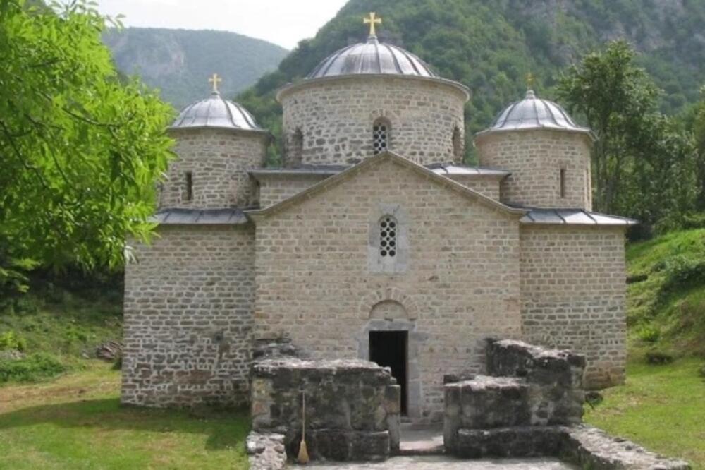 "Veruje se da voda sa ovog izvora pomaže nemima da progovore": Obavezno posetite ovu srpsku svetinju!