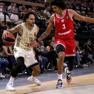Muk u Pireju: Fener srušio Olimpijakos!