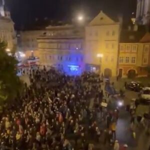 Novi talas demonstracija u evropskim zemljama: Ljudi upali u Koloseum, pljačkane radnje, gorele ulice! (FOTO/VIDEO)