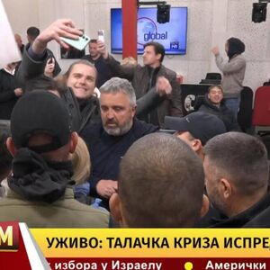 Građani upali u televiziju "Informer"! Dragan Vučićević molio za pomoć, prekinut program (FOTO)