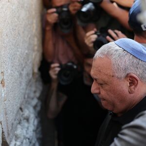 Ovo je bivši general koji preti da sruši Netanjahua sa vlasti: Sin mu poginuo u Gazi, a o jednom detalju svi bruje
