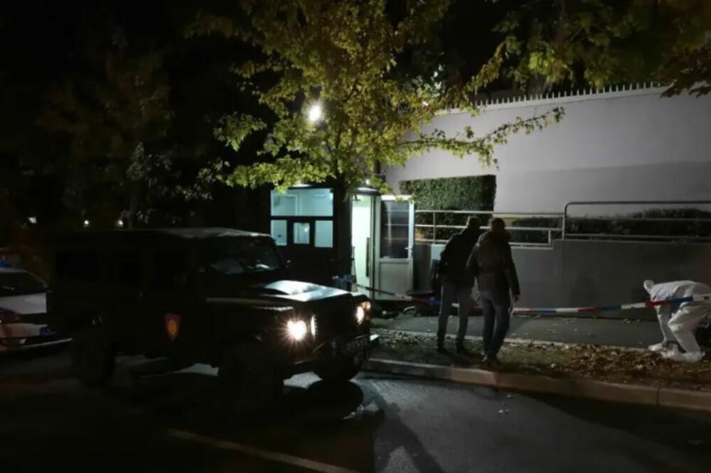 Prve slike posle terorističkog napada u Beogradu: Uzviknuo "Alahu akbar", žandarm ga ubio u samoodbrani (FOTO)
