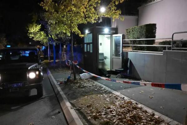 Ko je maloletnik iz Šapca koji je uz povik "Alahu akbar" i dva noža krenuo na žandarma? Pratila ga i služba