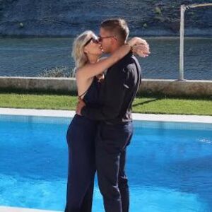 NAJLEPŠA PEVAČICA KOJA RADI KAO ZUBARKA OTKRILA KAKO JE DEČKO TRETIRA: Sada je sve jasno, TU JE I DOKAZ (FOTO)