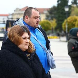 Roditelji Danke Ilić potišteni nakon ročišta: Okrivljeni negirali krivicu za ubistvo devojčice (FOTO)
