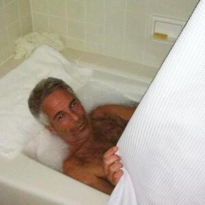 Procurele nove frapantne fotografije Džefrija Epstina sa ostrva bluda: 6 jezivih detalja koji lede krv