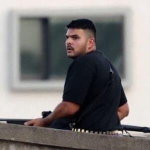 OBJAVLJEN NOVI ŠOKANTAN SNIMAK IZ SIDNEJA: Napadač sa plaže viđen kako upozorava prolaznike da se sklone, a onda nastavlja da PUCA! (FOTO/VIDEO)