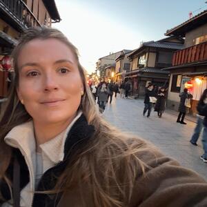 Nina je došla u restoran da iznenadi muža, pa ga zatekla s devojkom: Prizor koji ga je dočekao kad se vratio kući biće mu trauma dok je živ