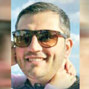 VOĐU NAVIJAČA FK ZEMUN SPASILO BLINIDRANO VOZILO SA SEDMIM STEPENOM ZAŠTITE?! Maskirani napadači u filmskoj sačekuši izrešetali "audi" u kom je bio Jevto Jevtić