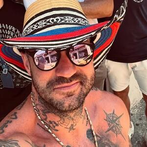 Majci slučajno otkrio da je muž vara sa najfatalnijom Srpkinjom, a imali su para više od cele Crne Gore: On bio ponos Jugoslavije, sad ulazi u rijaliti