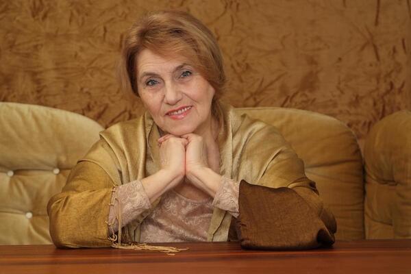 U 50. godini ušla je u aferu sa komšijom: "Rekla sam mužu zašto sam ga varala, a on me uništio svojom reakcijom"