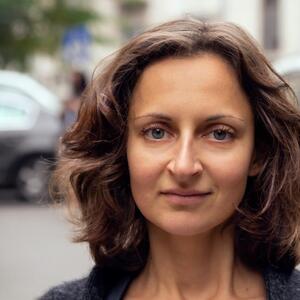 Ana je otišla na razgovor za posao i kancelariji zatekla sliku svog muža: Ono što je potom usledilo bilo je kao u filmu