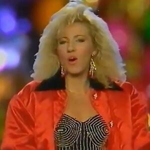 "Rođena sam u muslimanskoj porodici, roditelje nisam mogla menjati, ali veru jesam: Hodža mi nije dozvolio da sahranim oca, ni danas ne znam gde mu je grob"