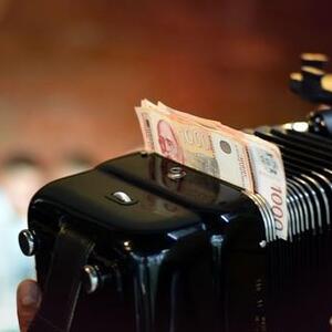 U Beograd došao sa jednom kesom, spavao u parku i plakao u wc! Za jednu pesmu uzeo 100.000 &euro;, pretrpeo najtežI životni udarac