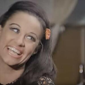 Od prvog muža pobegla nakon prve bračne noći, za drugog muža se udala dok je bio na samrtnoj postelji: Mrtva majka joj u ponoć na groblju poslala poruku