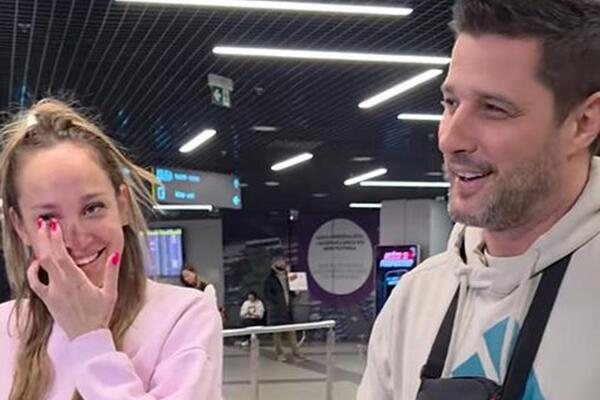 "KARTE SMO PLATILI 6.000 &euro;" Luna Đogani i Marko Miljković stigli u Beograd - besni na agenciju: Slali su nas tamo gde padaju bombe