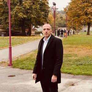 SEO ZDRAV I PRAV KOD ZUBARA, A IZAŠAO U KOMI! Sestra Slobodana (37) iz Valjeva opisala 23 dana agonije od "LAKOG ZAHVATA" do OTKAZIVANJA ORGANA I SMRTI! (FOTO)