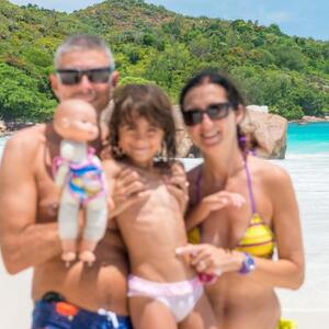 Staša je '97. letovala sa ćerkama kad joj je mlađa Suzana nestala na plaži: Nakon 20 godina stiže joj njena fotografija iz zatvora