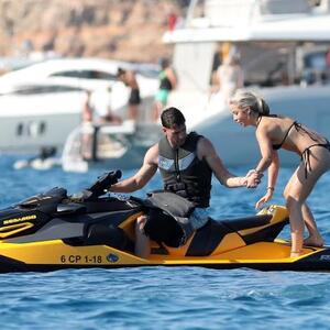 Proteran iz rodne kuće sa Kosova i Metohije, otišao je u Zemun i izvukao je roditelje iz siromaštva: Danas se baškari u luksuzu i 1 stvar pamti kao "Oče naš"