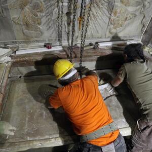 "Kada smo otvorili grob Isusa Hrista, instrumenti su prestali da rade" Arheolozima klecnula kolena kada su videli šta se tamo nalazi (VIDEO)