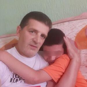 "GLEDALA JE KAKO TUKU NAŠE DETE I NIJE REAGOVALA" Šok ispovest "žestokog momka" 90-ih: "Nisam znao da su policajci, upucali su me, imao sam kliničku smrt"