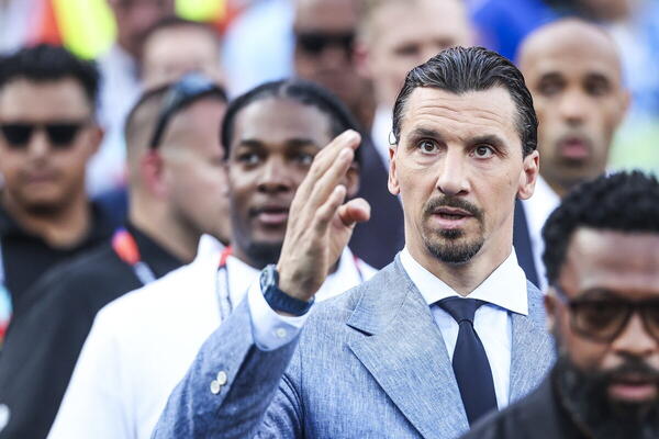 ZLATAN IBRAHIMOVIĆ OPLEO KAO NIKADA PRE! FIFA, Englezi, sudije... Žestoko je udario po svima i nikoga nije štedeo: Baš me briga! Pravila moraju biti ista za sve
