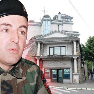 MISTERIJA ARKANOVOG TREĆEG SEFA TRAJE 26 GODINA! U jednom držao milione maraka, u drugom skupoceni nakit, a poslednji je bio u banci - TO MU JE BILO NAJVREDNIJE