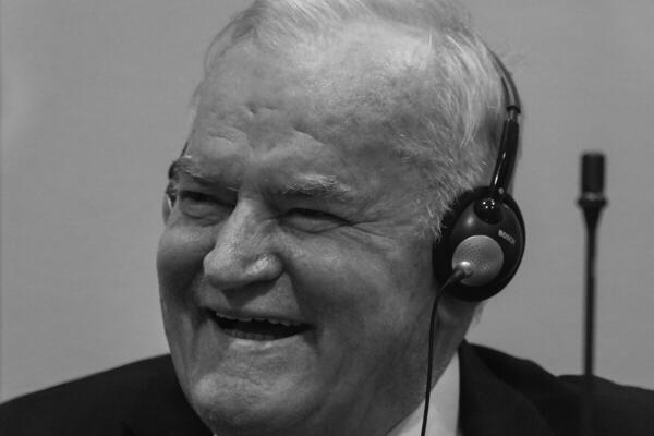 POSLEDNJA ŽELJA RATKA MLADIĆA BIĆE ISPUNJENA! Država pokrenula proceduru: Evo gde će počivati general - biće sahranjen uz DRŽAVNE I VOJNE POČASTI!