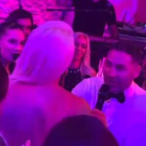 JK I DUŠKO SREĆNIJI I BLISKIJI NEGO IKAD: Sve puca od ljubavi, ovaj Tošićev potez na slavlju niko nije očekivao! Svi DETALJI gala rođendana ćerki (VIDEO)