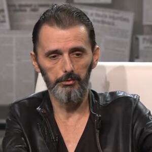 Sin Gorana Bareta završio je 2 fakulteta, a nisu ga odgajali roditelji: Pevač se probudio kraj mrtve supruge Mirjane i od tad njegov život kreće stranputicom