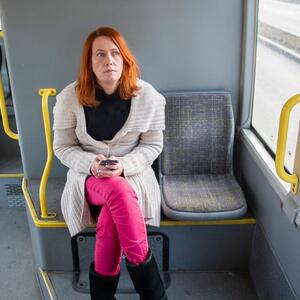 Bojana je krenula autobusom za Valjevo, pa doživela užas: "Sela sam kraj jedne devojke, a kad je progovorila tu kreće moj pakao"